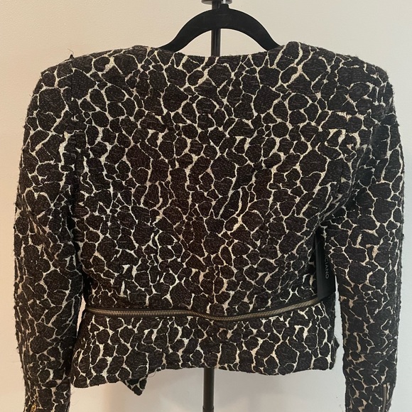 Marciano blazer in size 2. New with tags. - Picture 8 of 11
